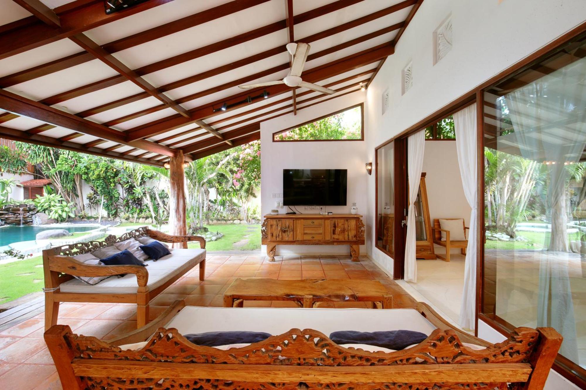 Villa Lepa Villa, Oasis In Legian